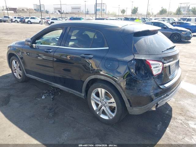 Mercedes-Benz GLA 250 2016 WDCTG4EB9GJ212212 Image 3