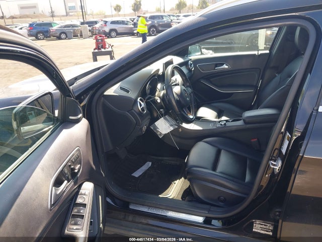 Mercedes-Benz GLA 250 2016 WDCTG4EB9GJ212212 Image 5