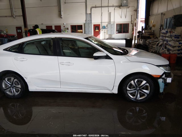 Honda Civic Lx 2018 2HGFC2F52JH583296 Image 13
