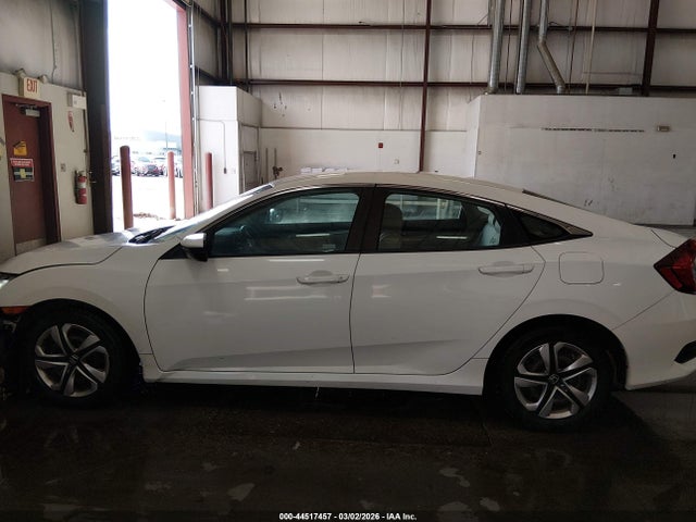 Honda Civic Lx 2018 2HGFC2F52JH583296 Image 14