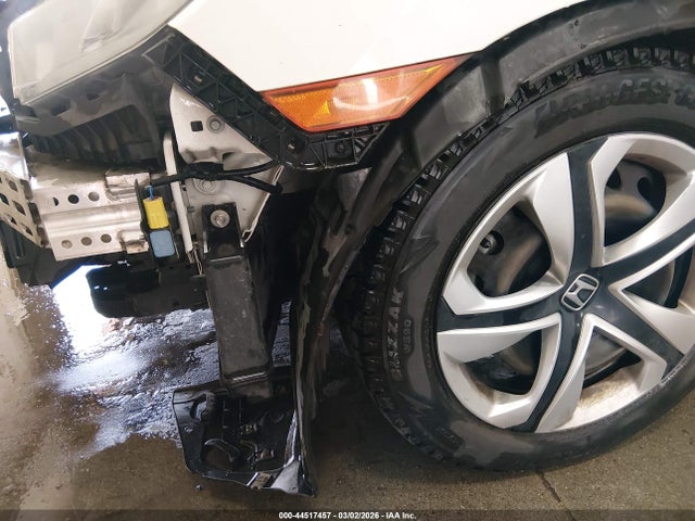 Honda Civic Lx 2018 2HGFC2F52JH583296 Image 20