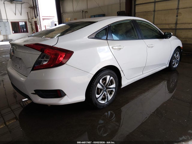 Honda Civic Lx 2018 2HGFC2F52JH583296 Image 4