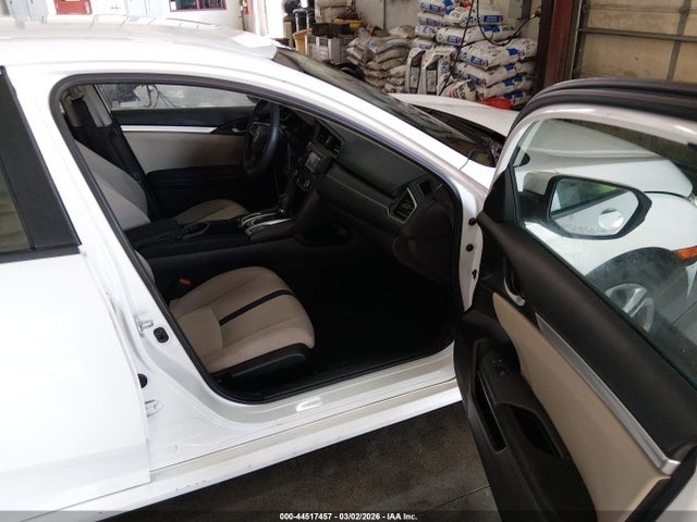 Honda Civic Lx 2018 2HGFC2F52JH583296 Image 5