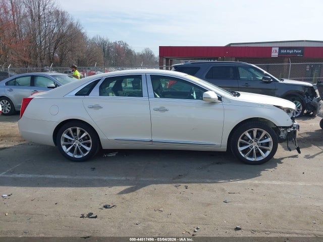 2014 Cadillac Xts Luxury მანქანა იყიდება აუქციონზე, vin: 2G61M5S38E9243617, აუქციონის ნომერი: 44517498