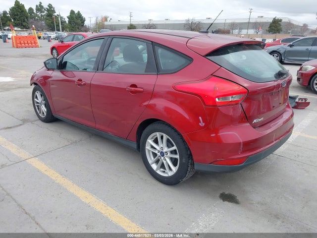 Ford FOCUS SE 2015 1FADP3K28FL319981 Image 3