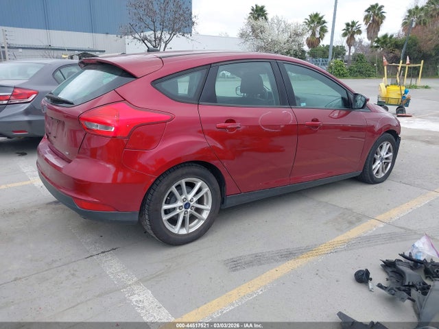 Ford FOCUS SE 2015 1FADP3K28FL319981 Image 4
