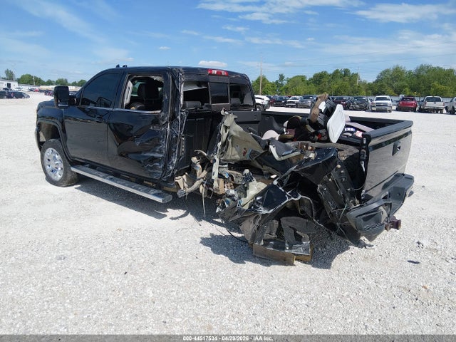 1GT12UE88GF199214 GMC Sierra 2500hd Denali