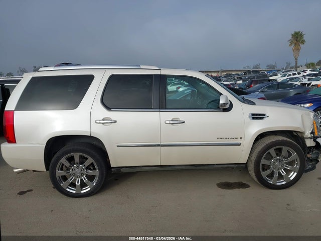 2008 Cadillac Escalade Standard მანქანა იყიდება აუქციონზე, vin: 1GYEC63888R223602, აუქციონის ნომერი: 44517540