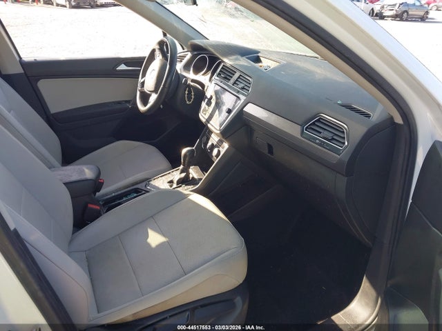 2020 VOLKSWAGEN TIGUAN 3VV3B7AX9LM122239 Photo 4