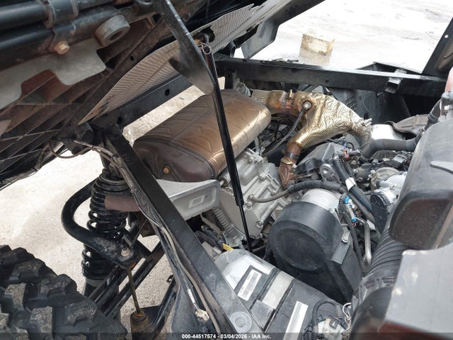 Can-Am Defender 2025 3JBUVAX45SK002228 Image 8