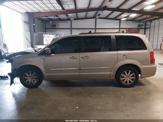 Продажа на аукционе авто 2015 Chrysler Town & Country Touring, vin: 2C4RC1BG1FR545797, номер лота: 44517630