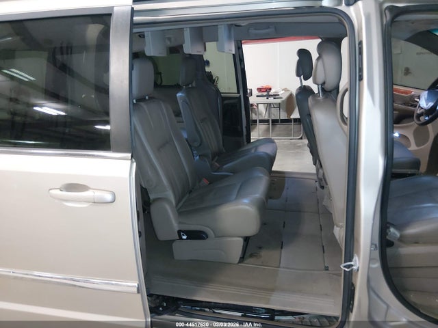 Продажа на аукционе авто 2015 Chrysler Town & Country Touring, vin: 2C4RC1BG1FR545797, номер лота: 44517630