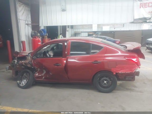 3N1CN7AP9JL800063 Nissan Versa 1.6 S+