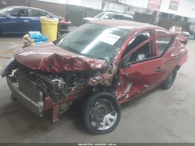 3N1CN7AP9JL800063 Nissan Versa 1.6 S+