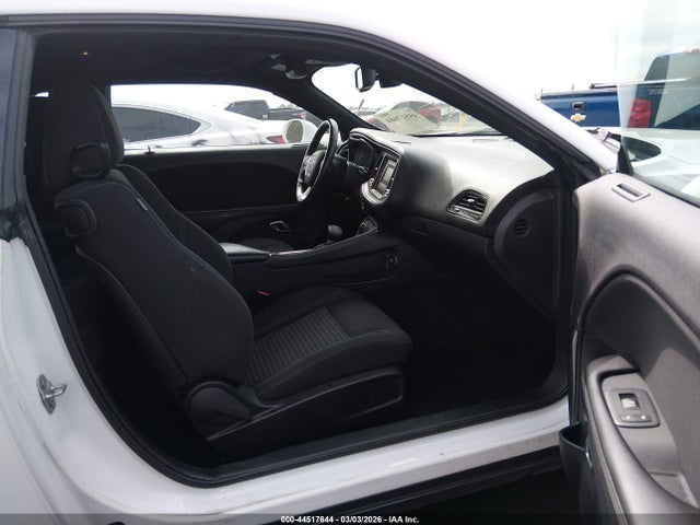 Aukcja sprzedaży 2016 Dodge Challenger Sxt, vin: 2C3CDZAG8GH200068, numer aukcji: 44517644