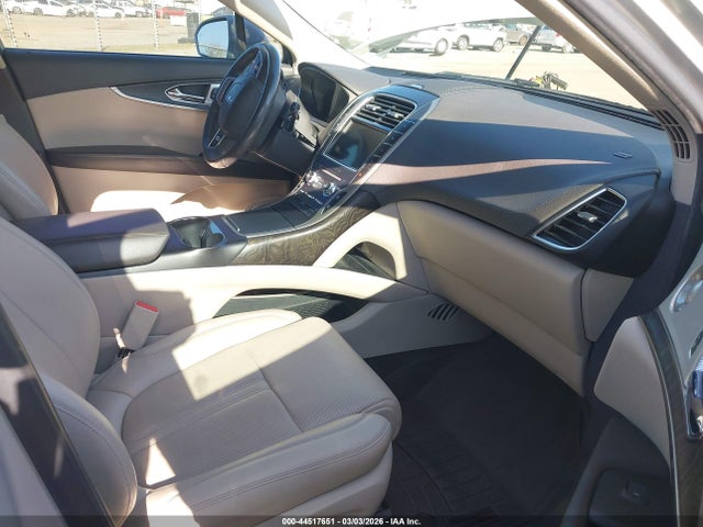 2020 LINCOLN NAUTILUS 2LMPJ8KP1LBL33959 Photo 4