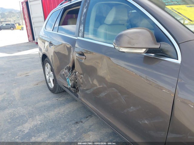 Aukcja sprzedaży 2011 Volkswagen Jetta Sportwagen 2.0l Tdi, vin: 3VWPL7AJ2BM706809, numer aukcji: 44517662