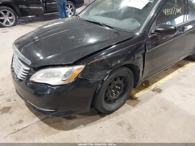 Продажа на аукционе авто 2012 Chrysler 200 Lx, vin: 1C3CCBAB2CN134973, номер лота: 44517706