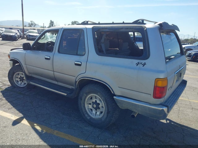 1994 TOYOTA 4RUNNER JT3VN39W5R8058222 Photo 2