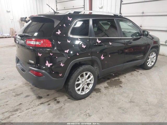 2015 Jeep Cherokee Latitude მანქანა იყიდება აუქციონზე, vin: 1C4PJMCBXFW648905, აუქციონის ნომერი: 44517718