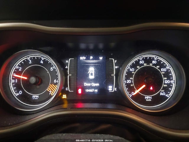 2015 Jeep Cherokee Latitude მანქანა იყიდება აუქციონზე, vin: 1C4PJMCBXFW648905, აუქციონის ნომერი: 44517718
