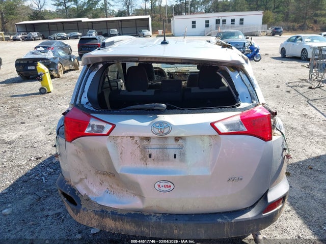 Toyota Rav4 Xle 2015 JTMWFREV4FD068529 Image 17