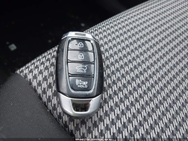 2018 HYUNDAI KONA KM8K22AA0JU115712 Photo 10