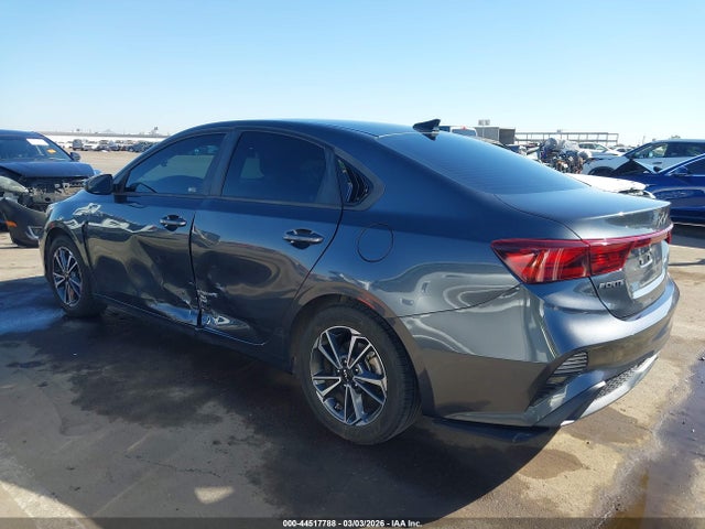 3KPF24AD9NE427852 KIA Forte Lxs