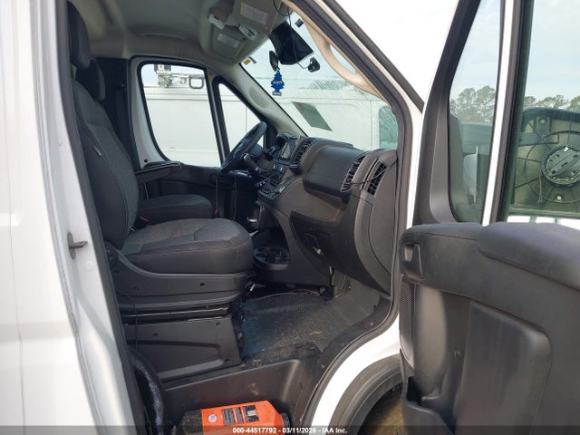 44517792 :رقم المزاد ، 3C7WRVMG5PE546320 vin ، 2023 Ram Promaster 3500 Cutaway Low Roof مزاد بيع