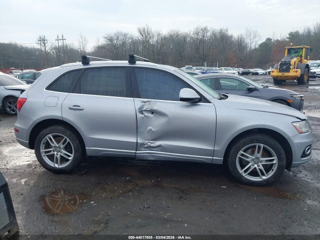 Продаж на аукціоні авто 2017 Audi Q5 2.0t Premium, vin: WA1C2AFP2HA024060, номер лоту: 44517805
