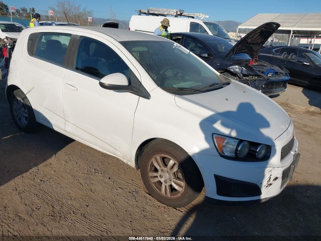 1G1JC6SH0F4121543 Chevrolet Sonic Lt Auto