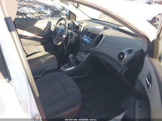 1G1JC6SH0F4121543 Chevrolet Sonic Lt Auto