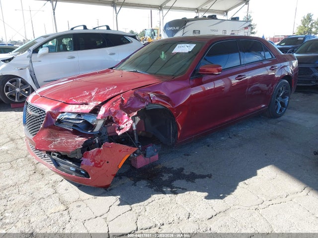 Chrysler 300 300s 2023 2C3CCABG3PH661813 Image 2