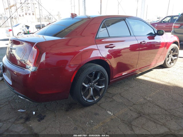 Chrysler 300 300s 2023 2C3CCABG3PH661813 Image 4