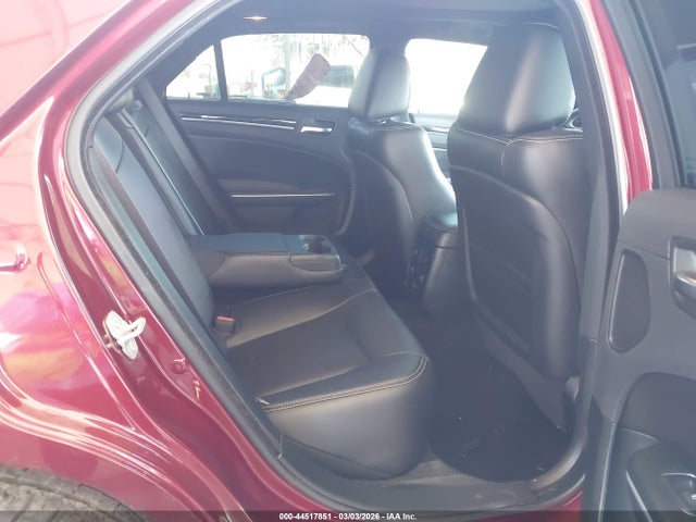 Chrysler 300 300s 2023 2C3CCABG3PH661813 Image 8