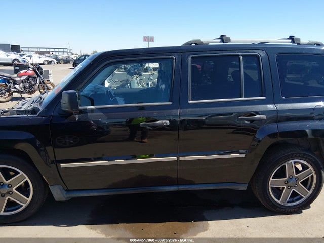 44517860 :رقم المزاد ، 1J8FF48B39D107581 vin ، 2009 Jeep Patriot Limited مزاد بيع