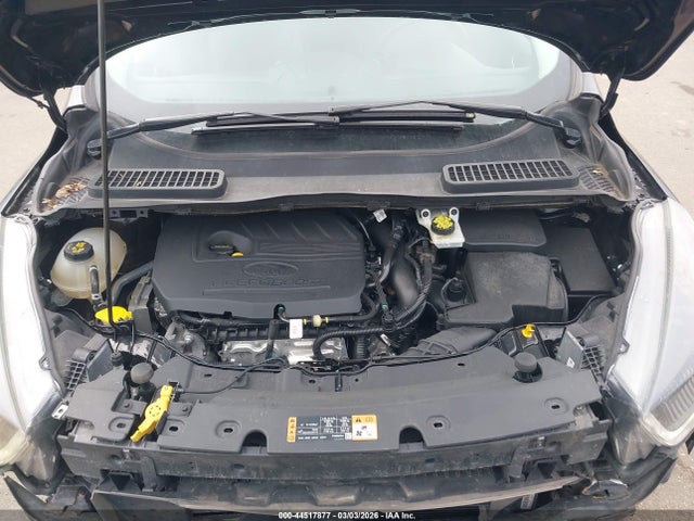 1FMCU9GDXHUB12030 Ford ESCAPE SE