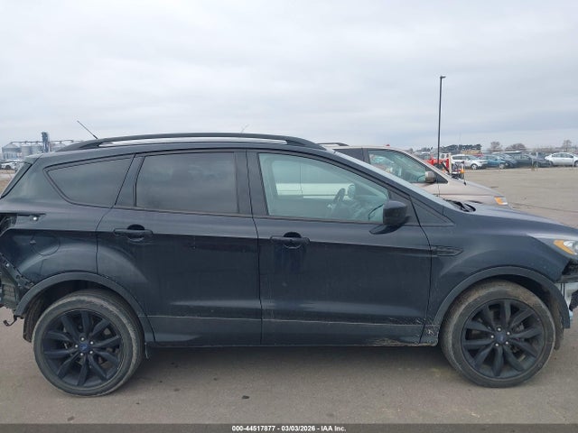 1FMCU9GDXHUB12030 Ford ESCAPE SE