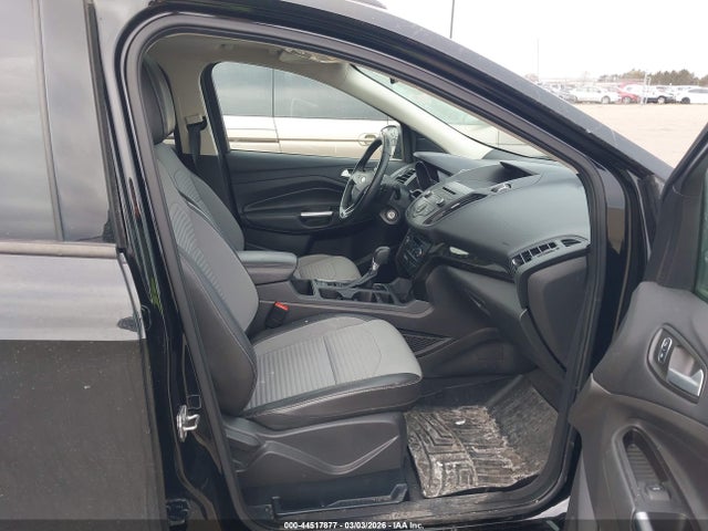 1FMCU9GDXHUB12030 Ford ESCAPE SE