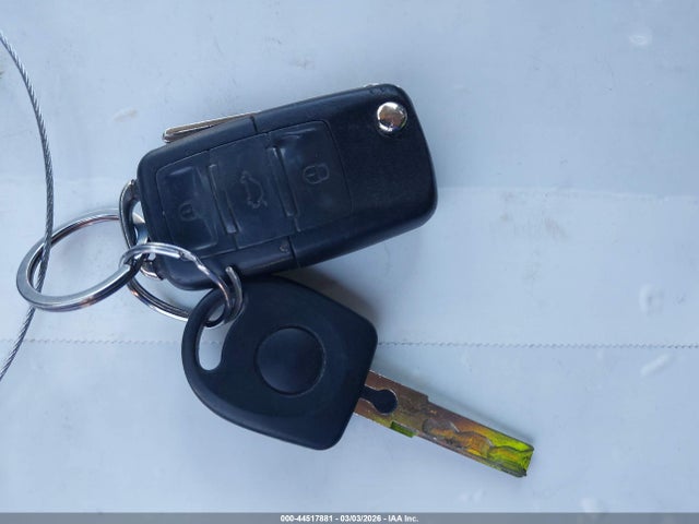 44517881 :رقم المزاد ، WVWBB71K38W239577 vin ، 2008 Volkswagen Rabbit S مزاد بيع