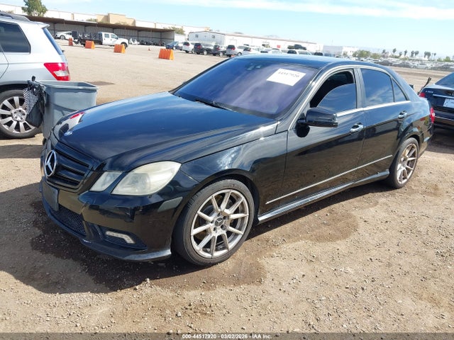 2010 MERCEDES-BENZ E 550 WDDHF7CBXAA055547 Photo 1