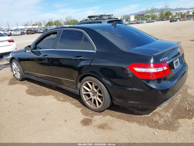 2010 MERCEDES-BENZ E 550 WDDHF7CBXAA055547 Photo 2