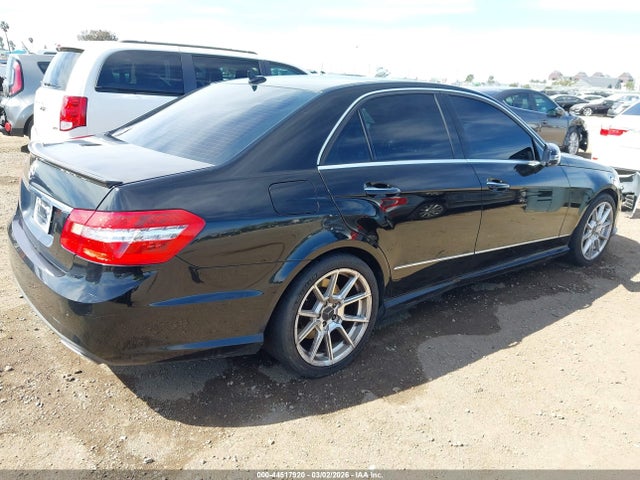 2010 MERCEDES-BENZ E 550 WDDHF7CBXAA055547 Photo 3