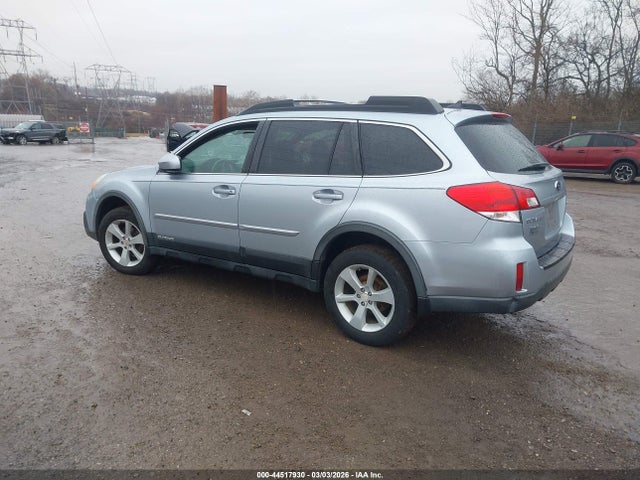 Subaru Outback 2.5i Premium 2014 4S4BRBCC4E3311271 Image 3