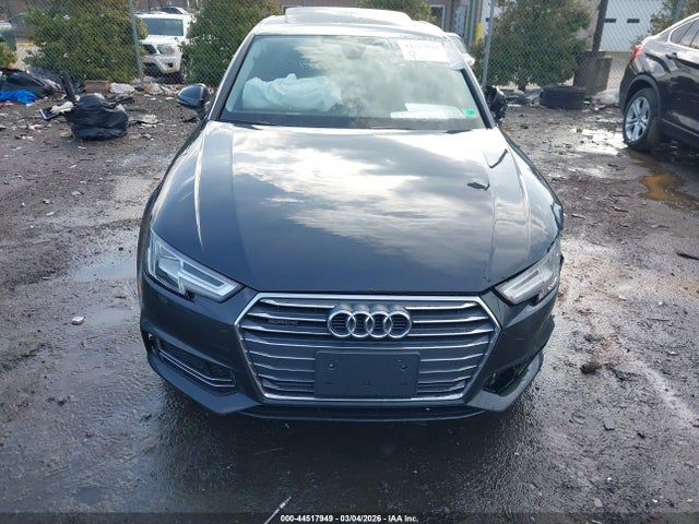 44517949 :رقم المزاد ، WAUENAF41JA134662 vin ، 2018 Audi A4 2.0t Premium/2.0t Tech Premium مزاد بيع