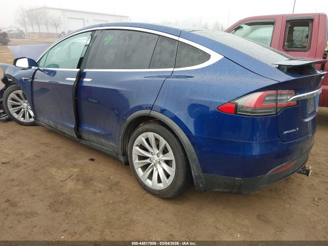 44517956 :رقم المزاد ، 5YJXCBE2XJF103294 vin ، 2018 Tesla Model X 100d/75d/p100d مزاد بيع