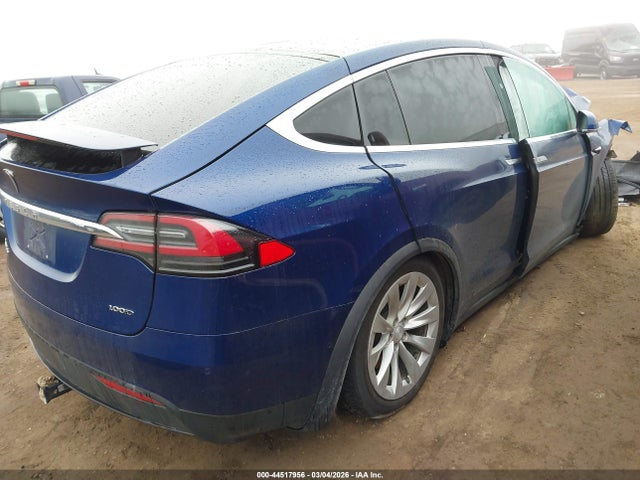 44517956 :رقم المزاد ، 5YJXCBE2XJF103294 vin ، 2018 Tesla Model X 100d/75d/p100d مزاد بيع
