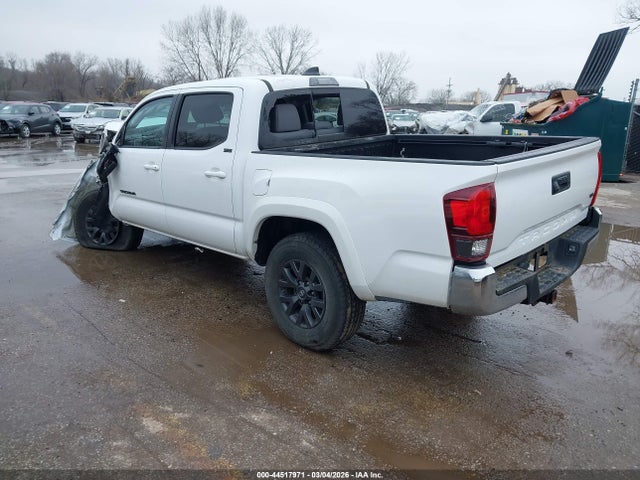 2021 TOYOTA TACOMA 5TFAZ5CN5MX097367 Photo 2
