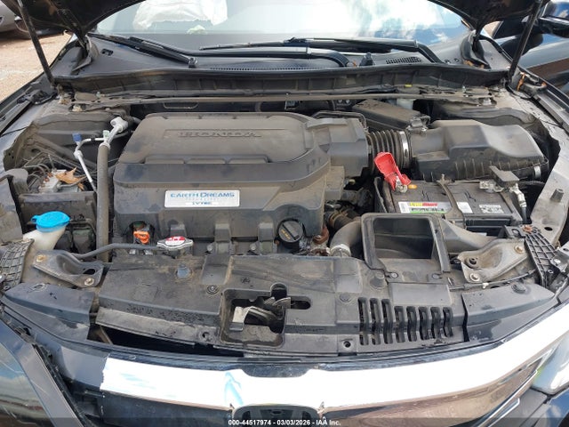 2016 Honda Accord Ex-l V-6 მანქანა იყიდება აუქციონზე, vin: 1HGCR3F84GA003667, აუქციონის ნომერი: 44517974