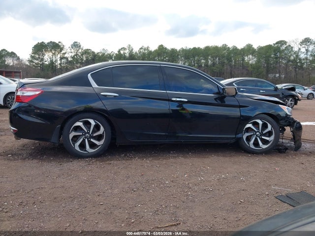 2016 Honda Accord Ex-l V-6 მანქანა იყიდება აუქციონზე, vin: 1HGCR3F84GA003667, აუქციონის ნომერი: 44517974